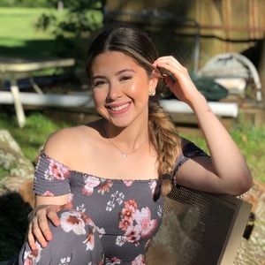 Meet your Posher, Meagan